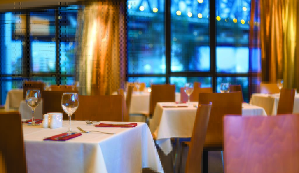 Aparthotel Adina 4*
